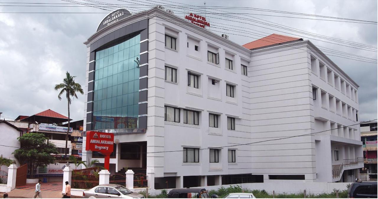 Ambalakkara Regency Hotel Kottārakara Eksteriør billede