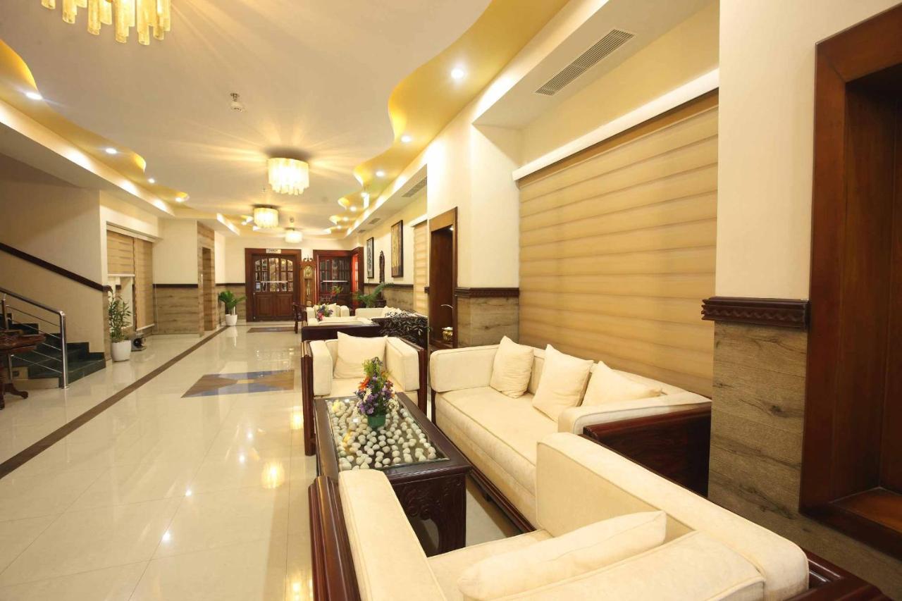 Ambalakkara Regency Hotel Kottārakara Eksteriør billede