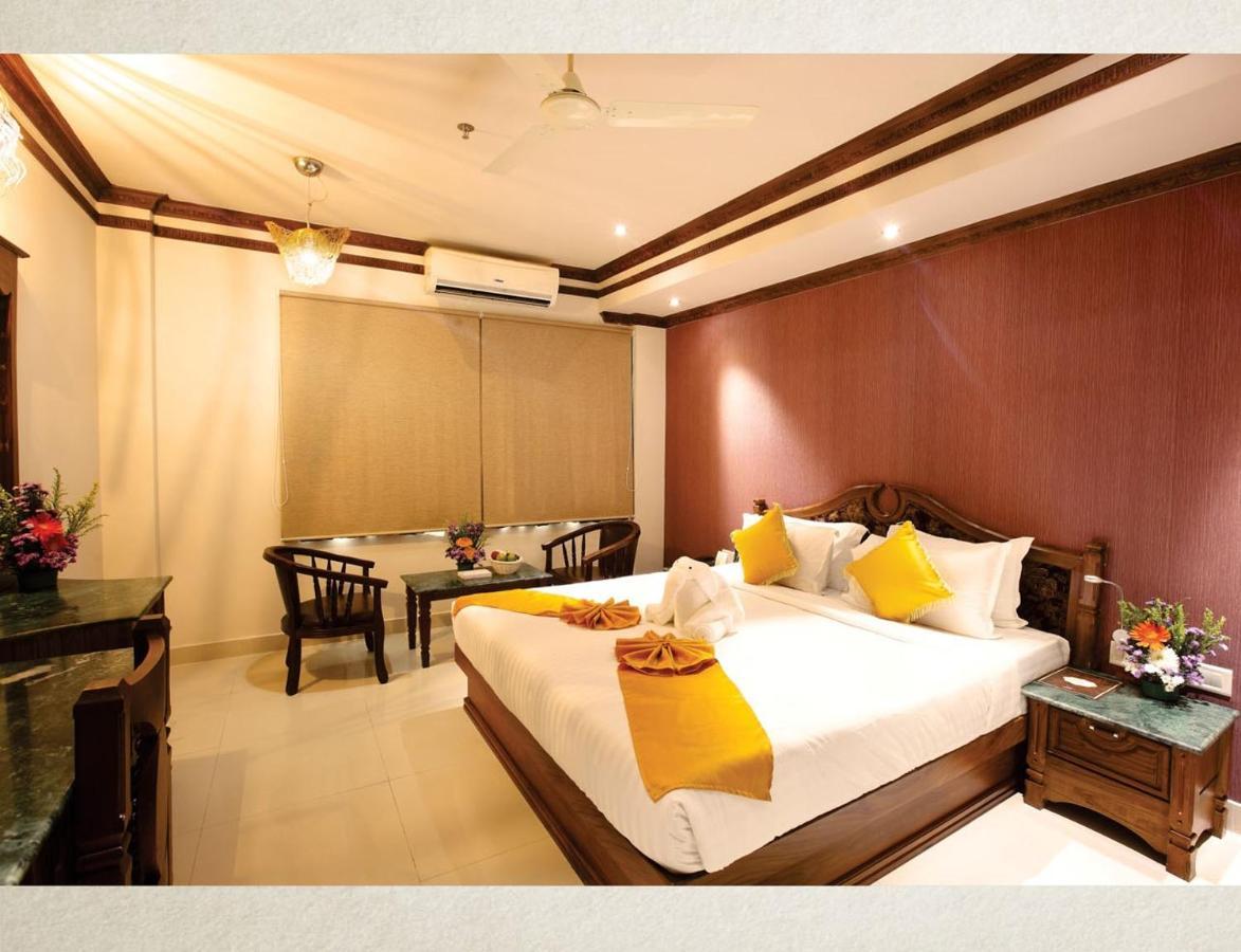 Ambalakkara Regency Hotel Kottārakara Eksteriør billede