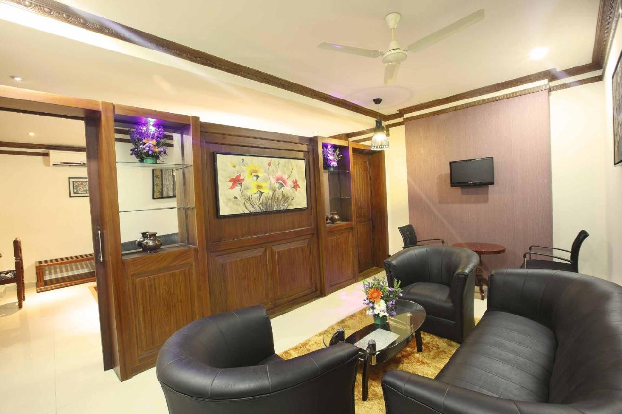 Ambalakkara Regency Hotel Kottārakara Eksteriør billede
