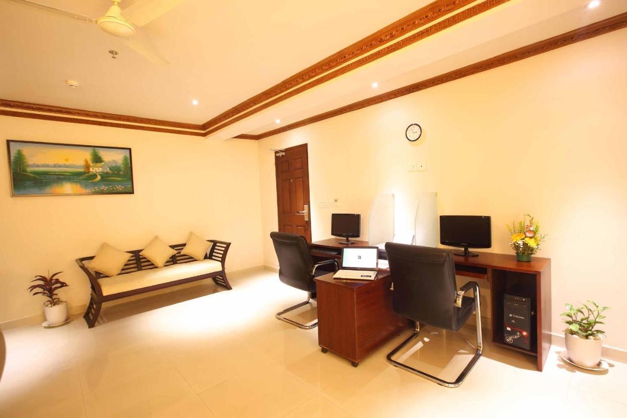 Ambalakkara Regency Hotel Kottārakara Eksteriør billede