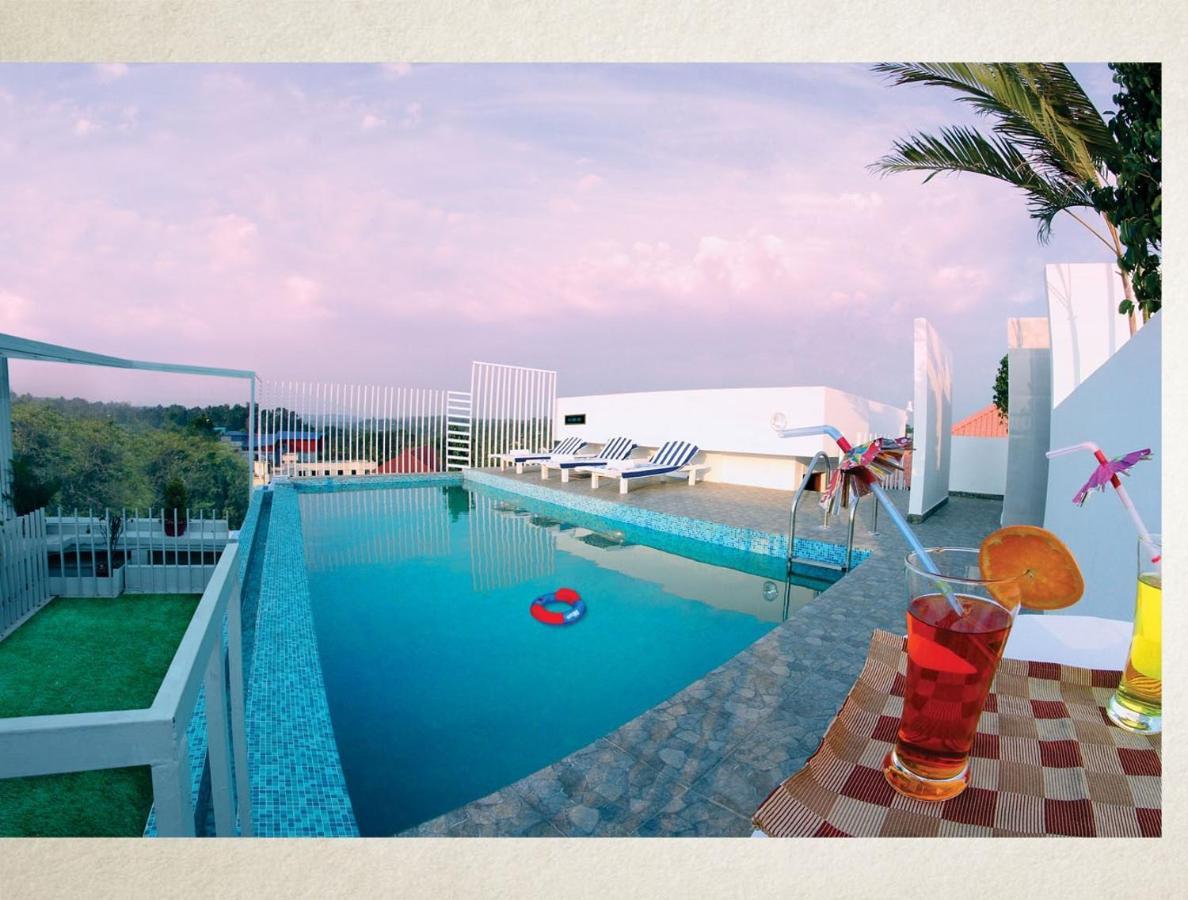 Ambalakkara Regency Hotel Kottārakara Eksteriør billede